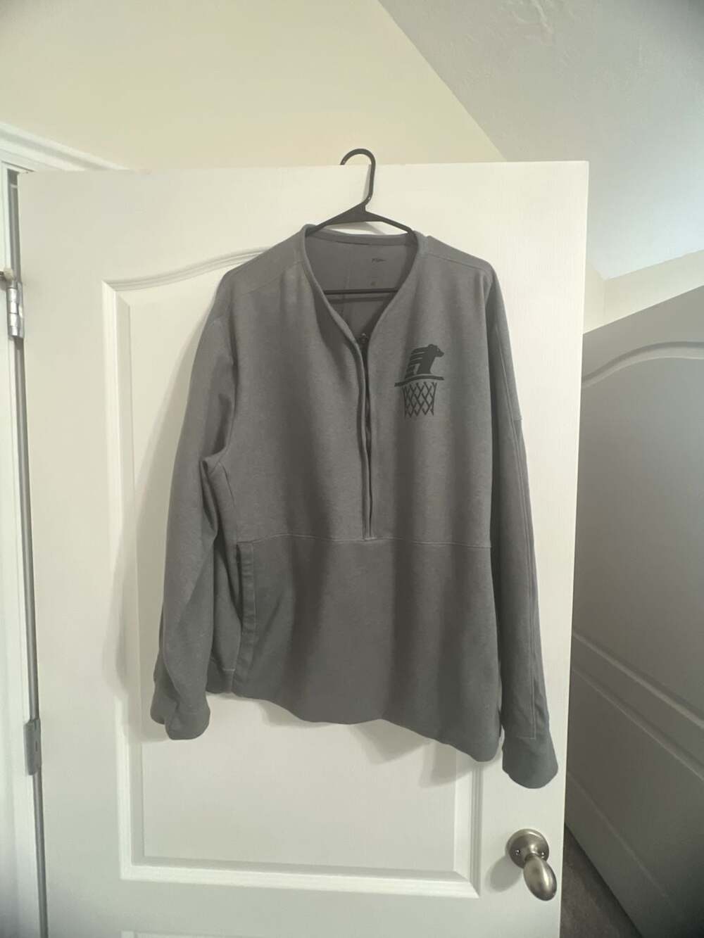 Nike Michigan State Spartans Dri-FIT Half-Zip Pullover Sparty Basketball Logo